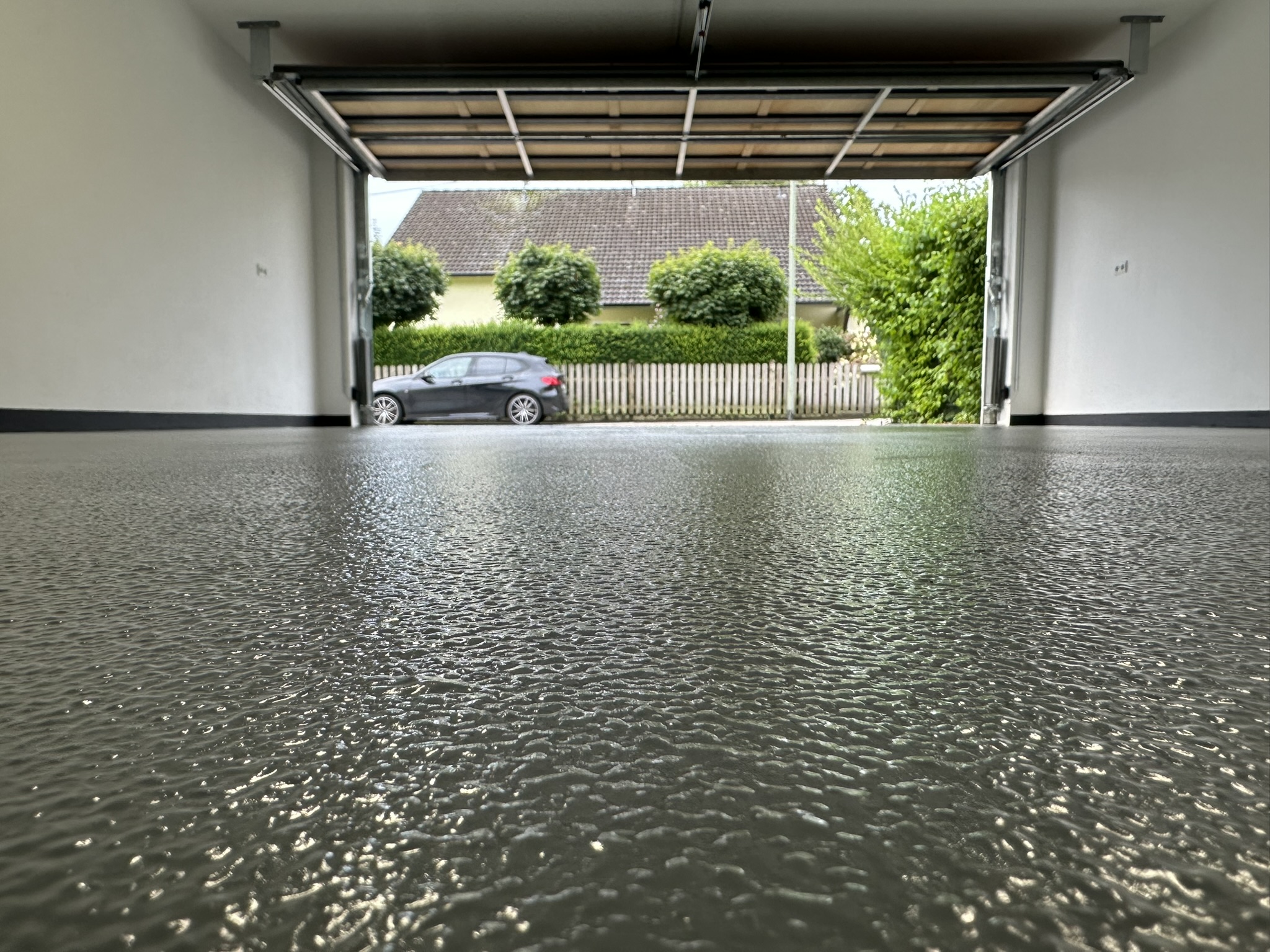 Objekt : EFH Doppelgarage – DE 86316 Friedberg (Bayern ) Beschreibung: Beschichtung Rutschhemmend R10  Größe: 48 m2  Ausführung: 05_2024